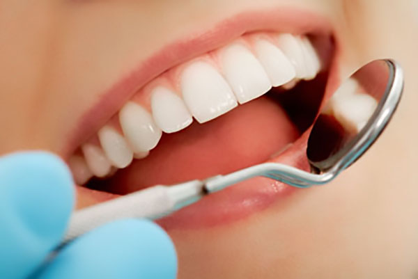 reshaping-teeth-through-cosmetic-dentistry